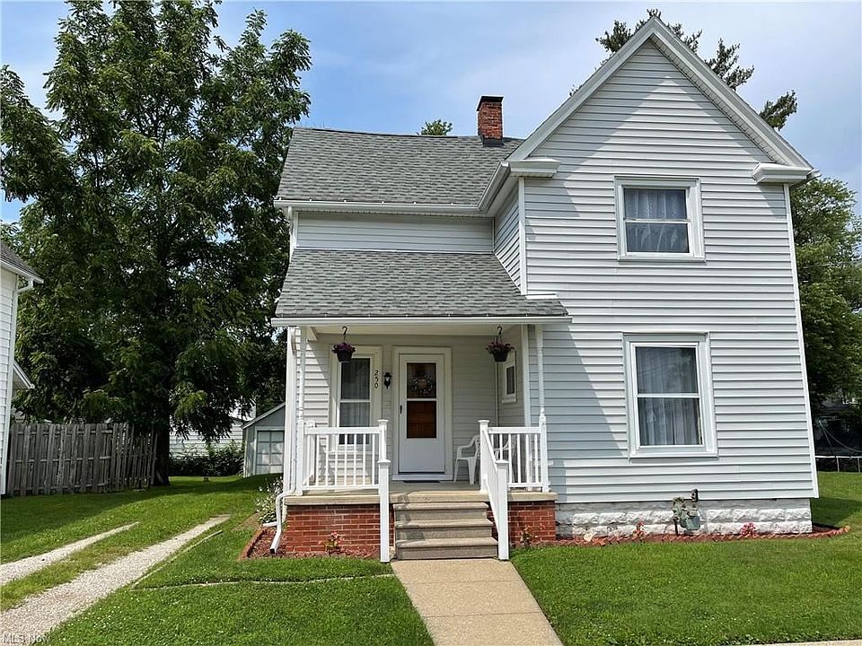 1st image of 250 Lee St