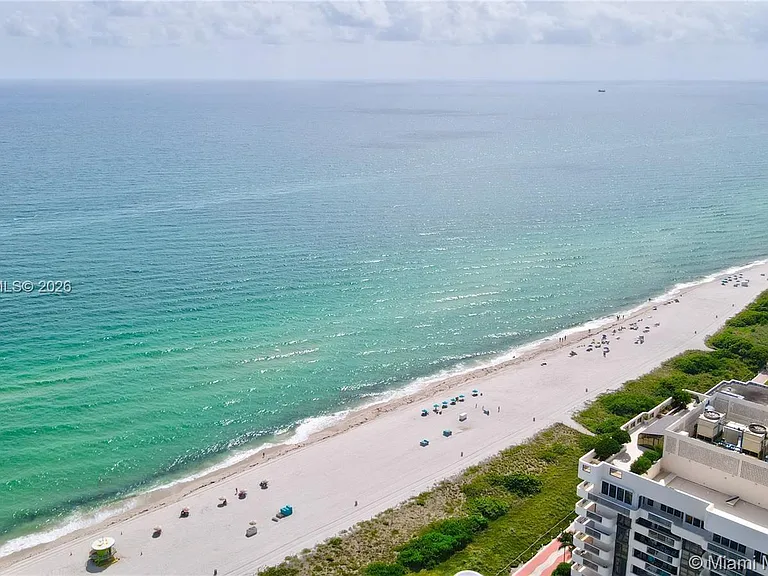 5757 Collins Ave #1003 — Photo 10