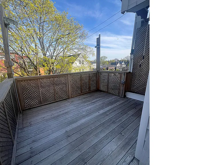 2879 Fairfield Ave #2 — Photo 16