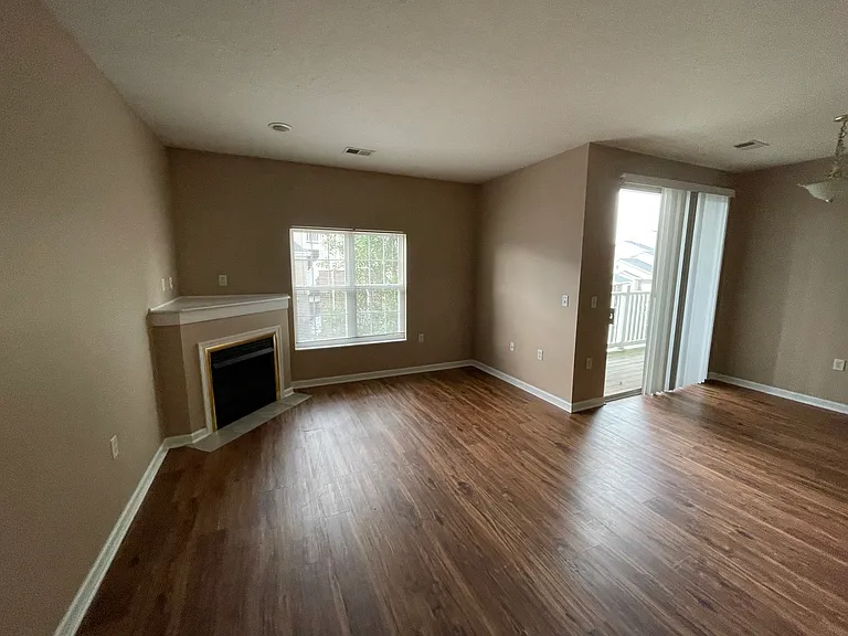1103 Stockton Rdg #1103 — Photo 4