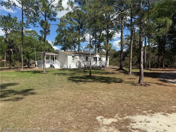 4321 Pioneer St #16, Clewiston, FL 33440