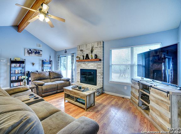 3rd image of 127 County Road 267