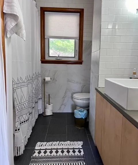 701 Thompson St — Photo 10