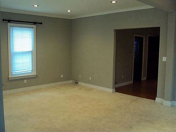 2nd image of 1116 Woodlawn Ave