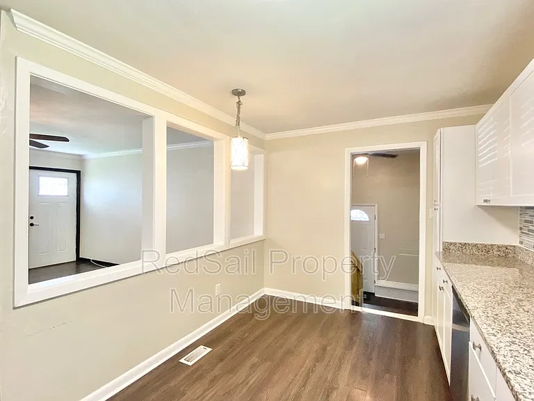 37 Pennwood Dr — Photo 7