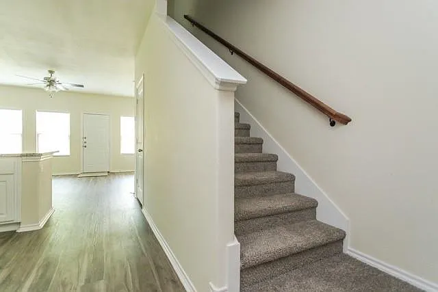 690 Union St #2 — Photo 6