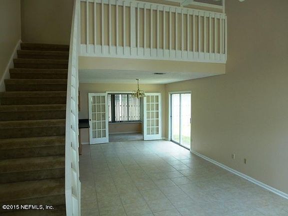 5th image of 2082 Saint Martins Dr E