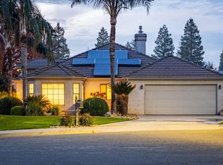 1446 Burnham St, Selma, CA 93662