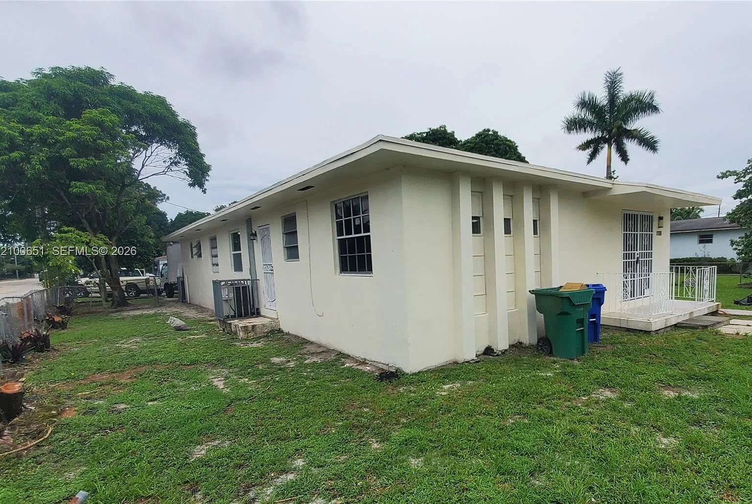 3 bed, 2.0 bath, 1092 sqft, $2,550 — Photo 1