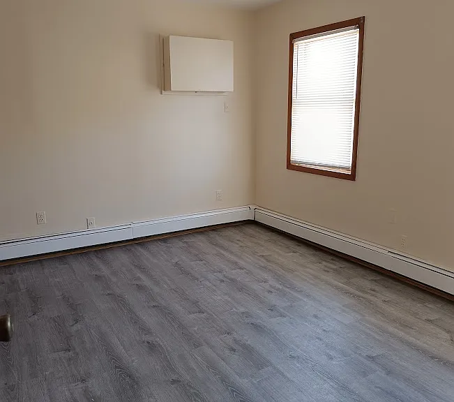 2 Leroy St — Photo 6