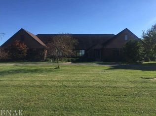 22625 Pj Keller Hwy, Lexington, IL 61753