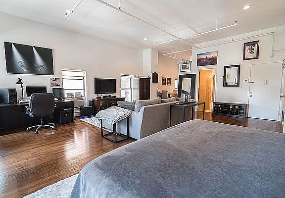 4th image of 120 Cedar St APT 5B