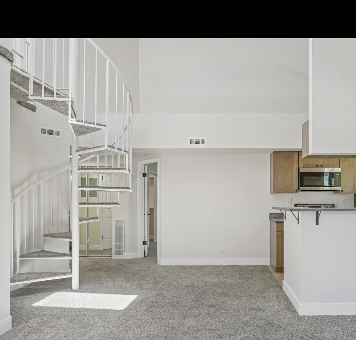 2 bed, 1014 sqft, $2,700 — Photo 4