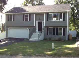 29 Baltic Rd, Worcester, MA 01607