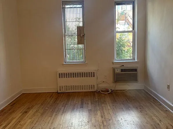 321 E 89th St APT 4B, New York, NY 10128