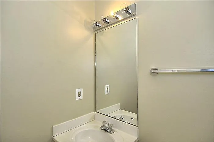 18113 Royal Bonnet Cir — Photo 7