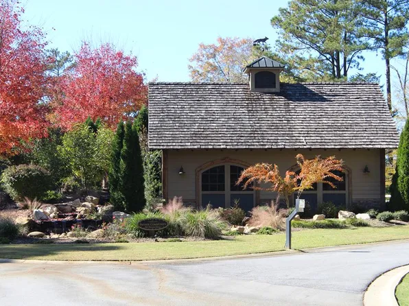 312 Abercrombie Poin, Greenwood, SC 29649