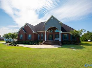 7372 Danville Rd, Hartselle, AL 35640