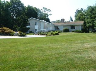 990 Clubhouse Rd, York, PA 17403