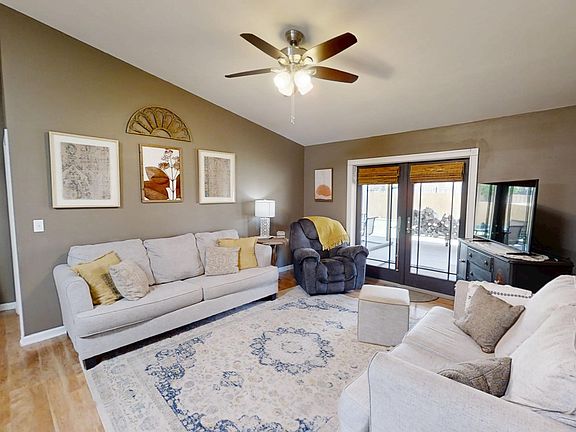 5th image of 2901 Barclay Dr