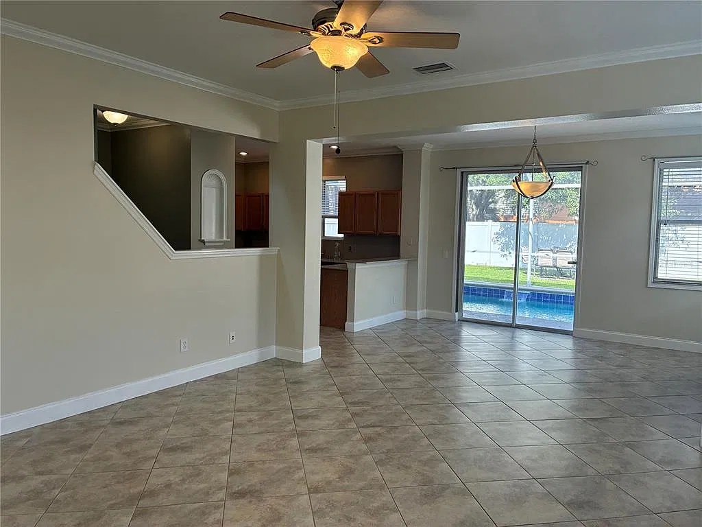 3 bed, 2.5 bath, 1536 sqft, $2,500 — Photo 3