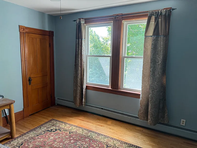 425 Pleasant St — Photo 20