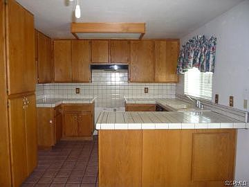 2nd image of 29627 Oakbridge Dr