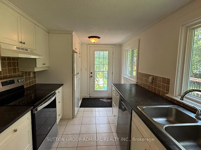 741 Gorham St — Photo 8