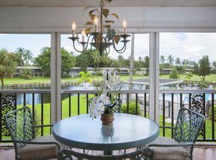 318 Palm Dr APT 4, Naples, FL 34112