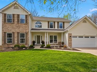 16917 Crystal Springs Dr, Chesterfield, MO 63005