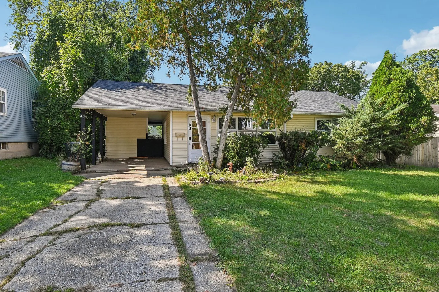 40 S Seymour Ave photo 1