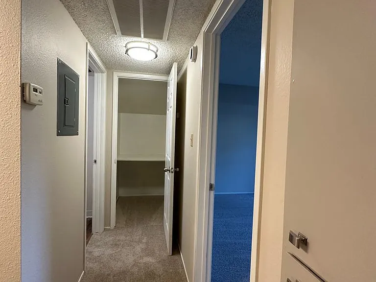 Northridge Terrace Apartments at 4900-4948 Stamas Lane, Fair Oaks California — Photo 57