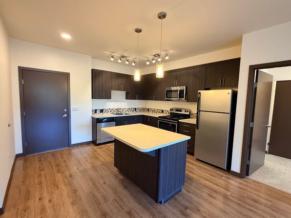 580F 8th Ave NE #203