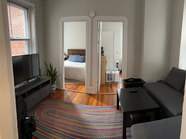 36 Charter St #5R — Photo 14