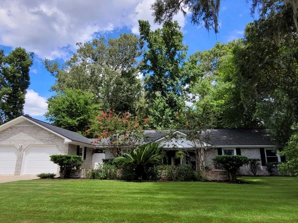 202 Seven Oaks Ln, Summerville, SC 29485