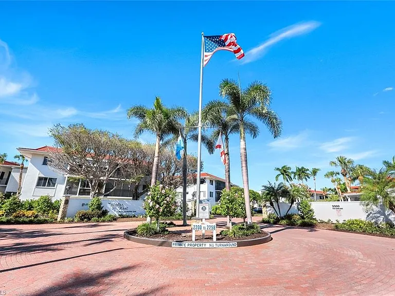2211 Gulf Shore Blvd N #C4 — Photo 22