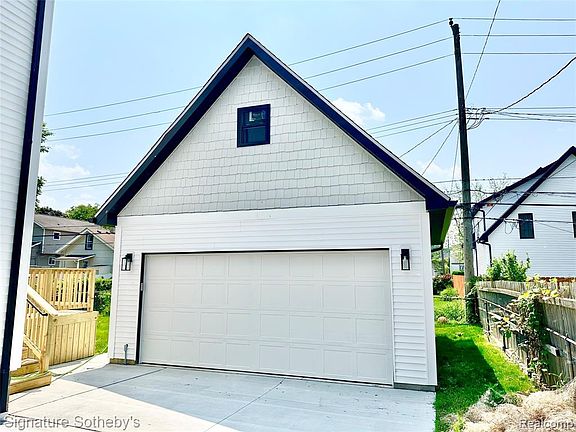 4th image of 442 Ardmore Dr