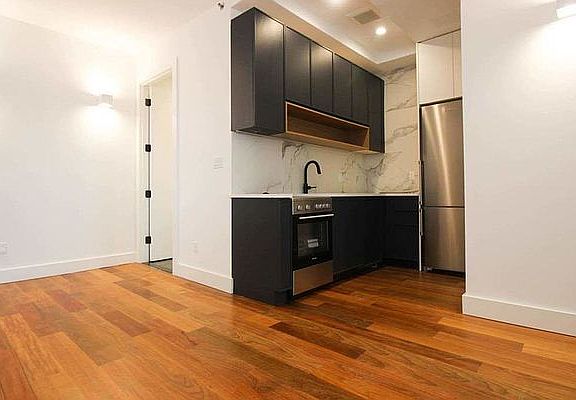 4th image of 363 McGuinness Blvd #5D