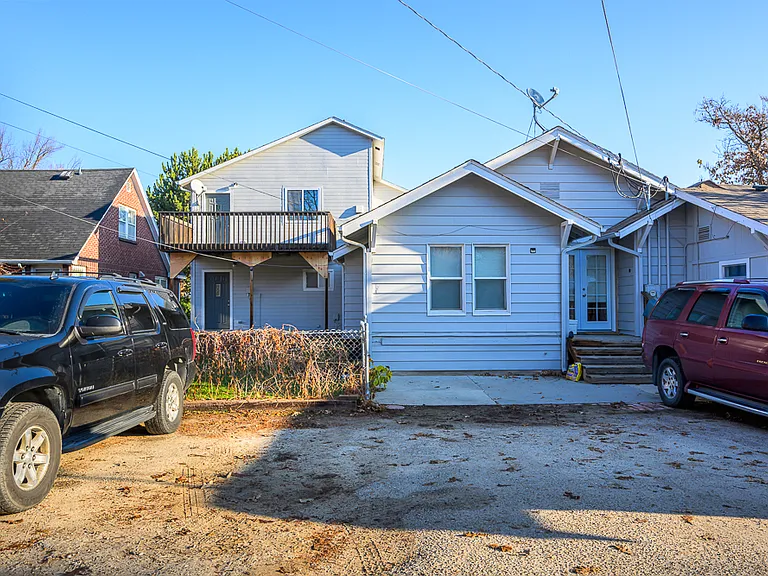 1908 Cleveland Blvd #1908 — Photo 24