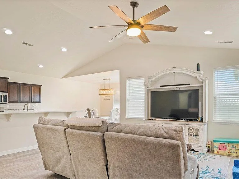 5116 Dynasty Ave — Photo 6