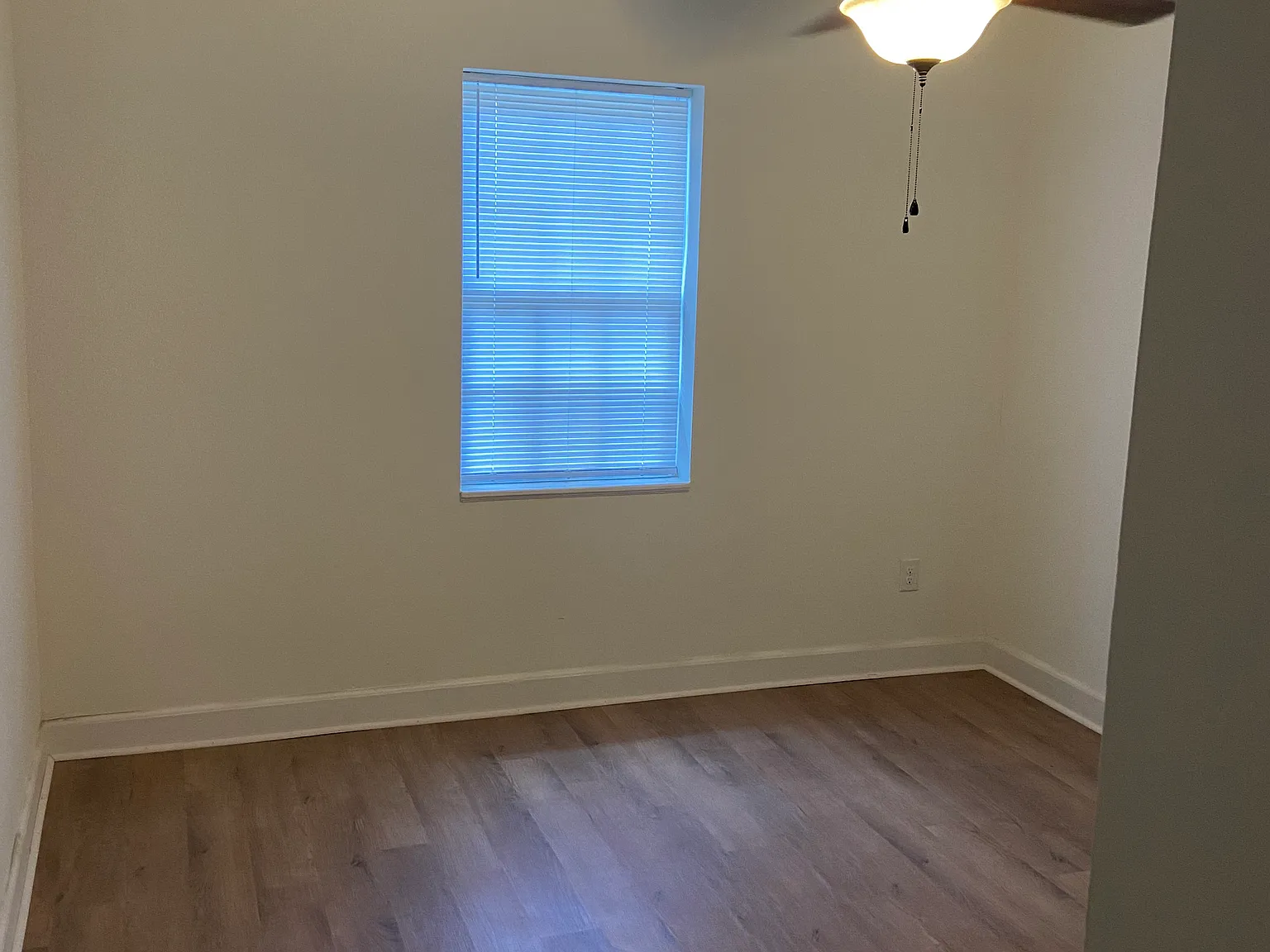 321 S Jones Ave — Photo 4