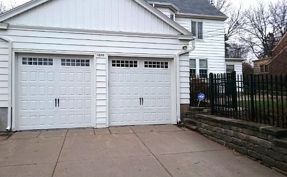 4th image of 1328 Hillcrest Ave