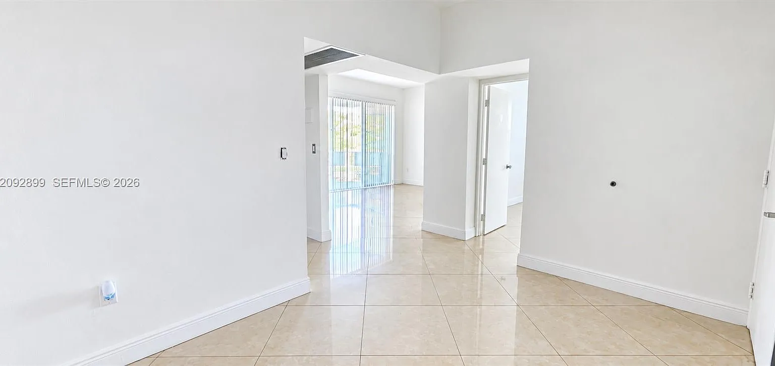Waterview Condo — Photo 1