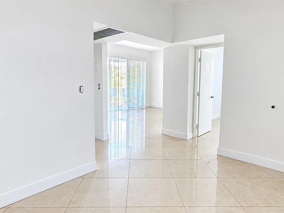 20505 E Country Club Dr #133