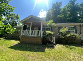 1220 S Jefferson Dr, Huntington, WV 25701