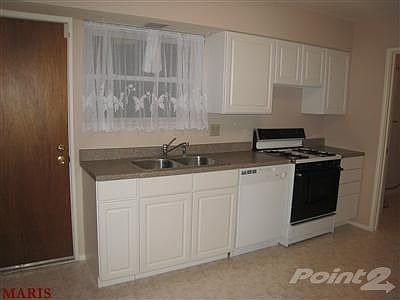 2nd image of 1665 Kay Dr