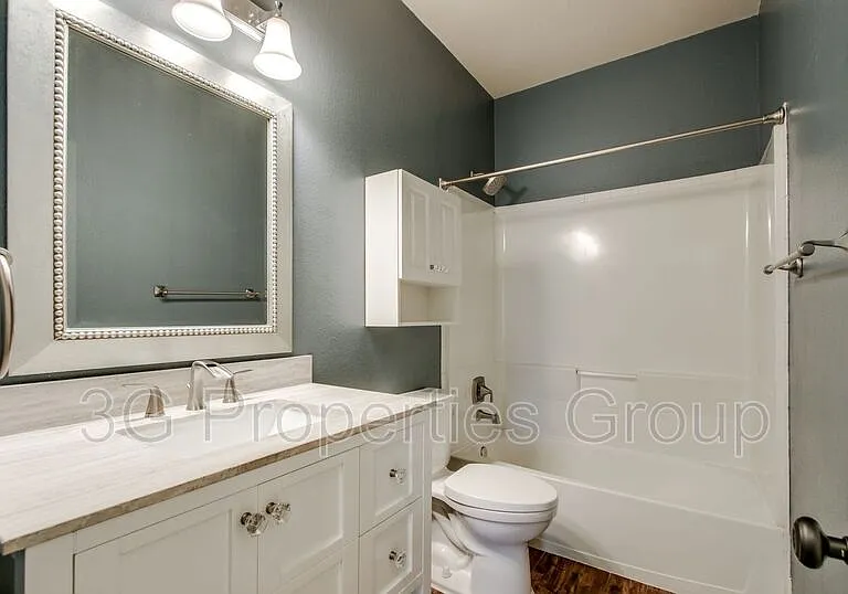 4516 Highridge Dr — Photo 24