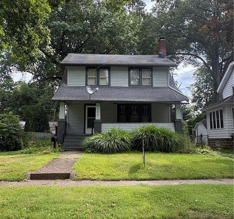 1st image of 1949 7th St