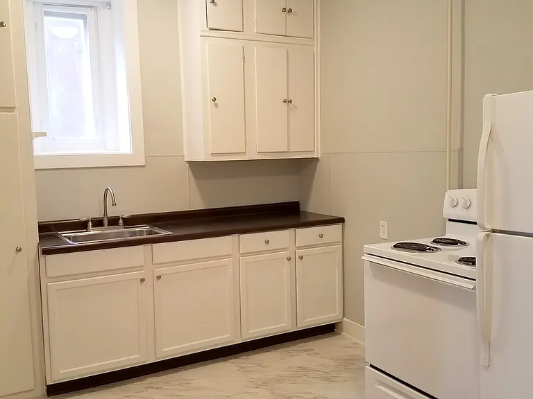 5916 Howe St in Shadyside — Photo 3