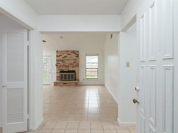 3rd image of 11491 Brook Meadow Dr